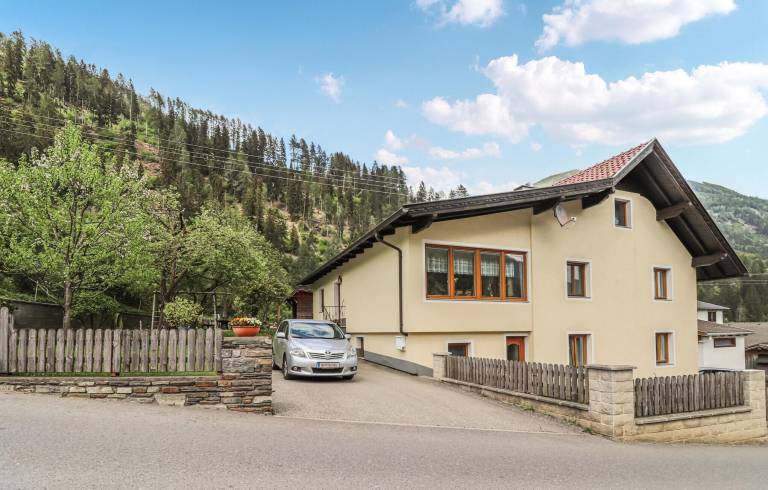 Ferienwohnung Flattach