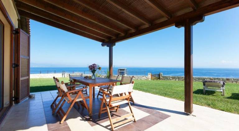 Beautiful villa with garden, barbeque & pool | Pets allowed — photo 4