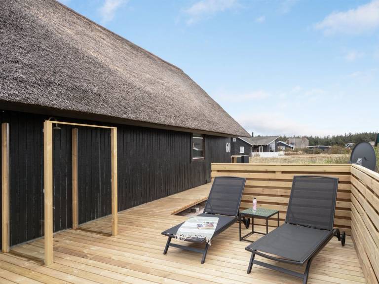 House with sauna & hot tub — photo 2