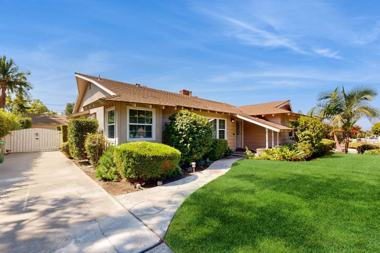 House  Orange