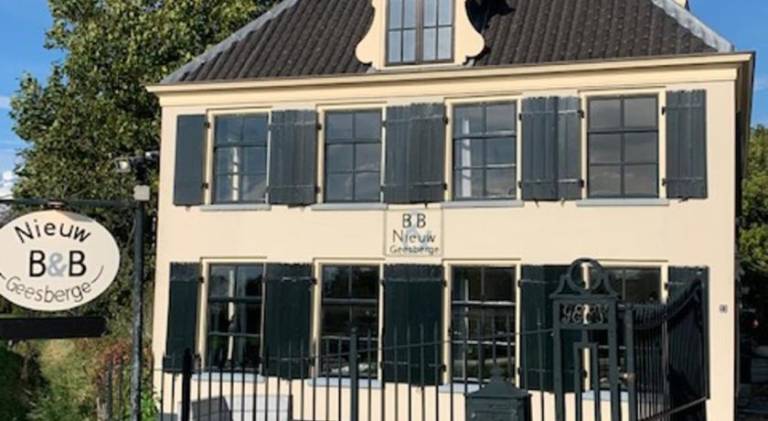 The Riverside Logies & Restaurant