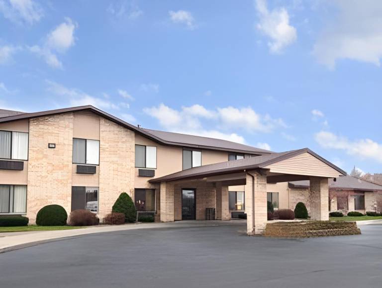 Days Inn by Wyndham Black River Falls in Black River Falls, WI