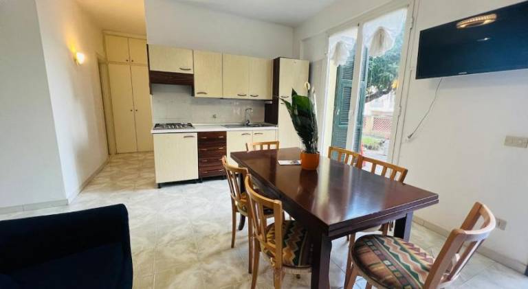 Rental apartment with 2 rooms for 4 persons — photo 3