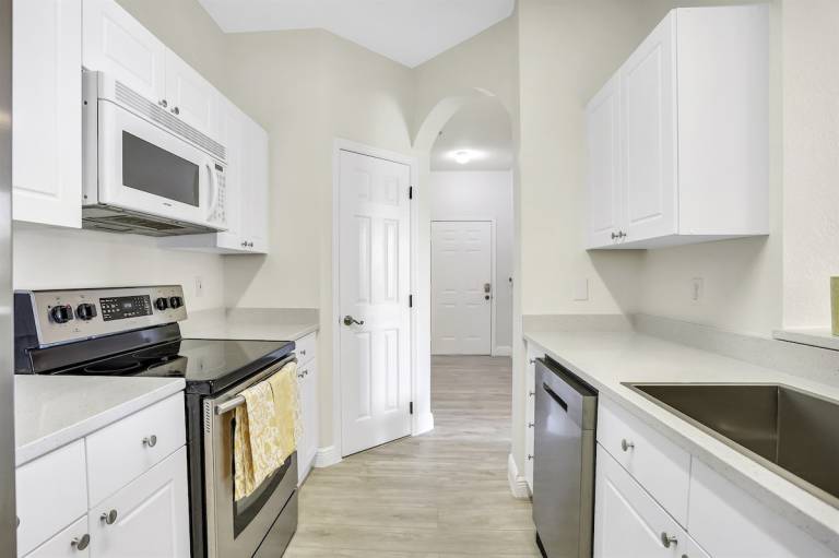 Fully equipped nice house with pool, jacuzzi & barbeque | Pets allowed — photo 4
