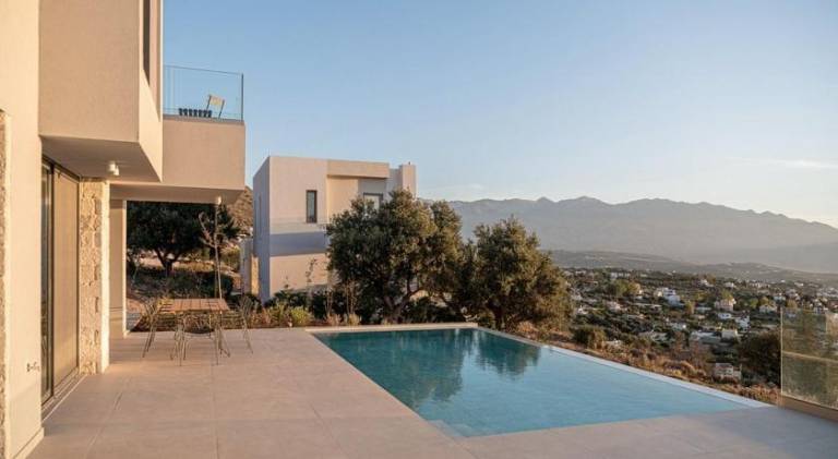 Villa with pool | Pets are welcome — photo 4