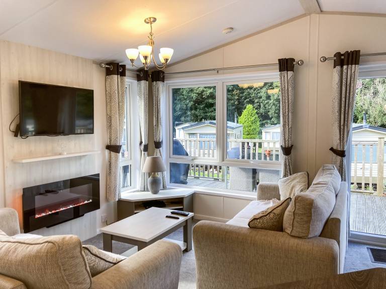 Family-friendly cottage with yard & patio | River view | Pets are welcome — photo 2