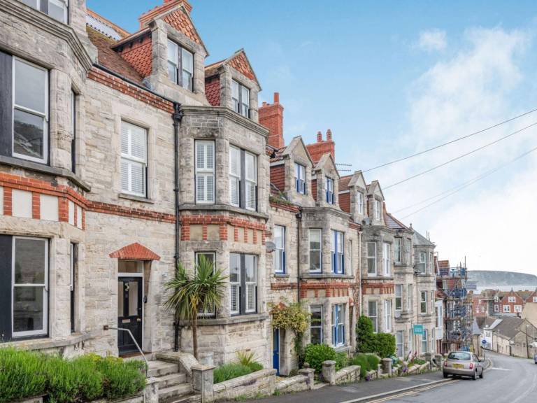 Cottage with yard in Swanage