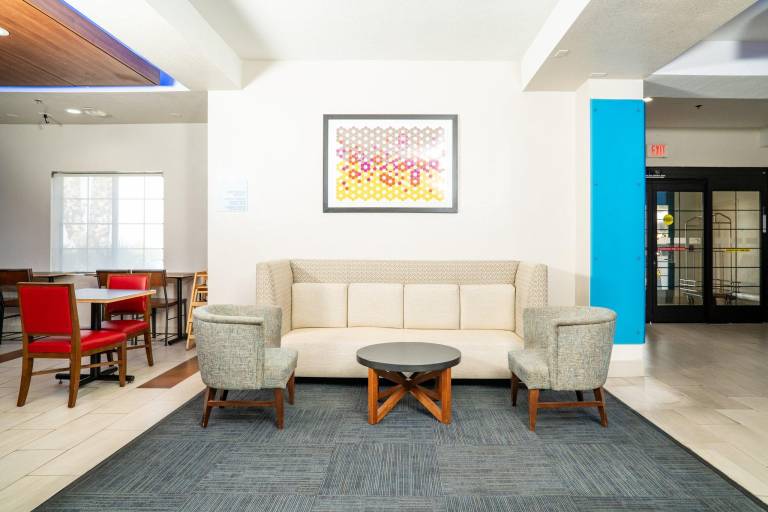 Holiday Inn Express Hotel & Suites Hesperia By IHG — photo 5