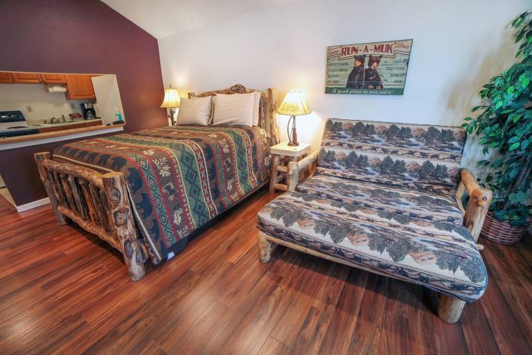 Condo with patio & private pool — photo 2