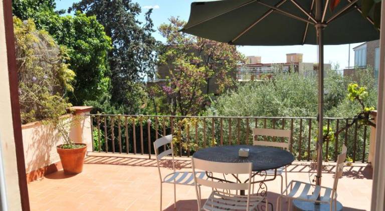 Rental apartment with terrace & garden — photo 5