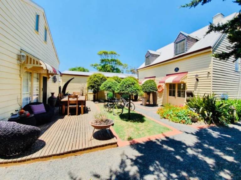 House  Robertsons Beach