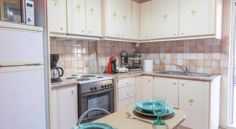 Rental apartment with 3 rooms for 5 persons — photo 3