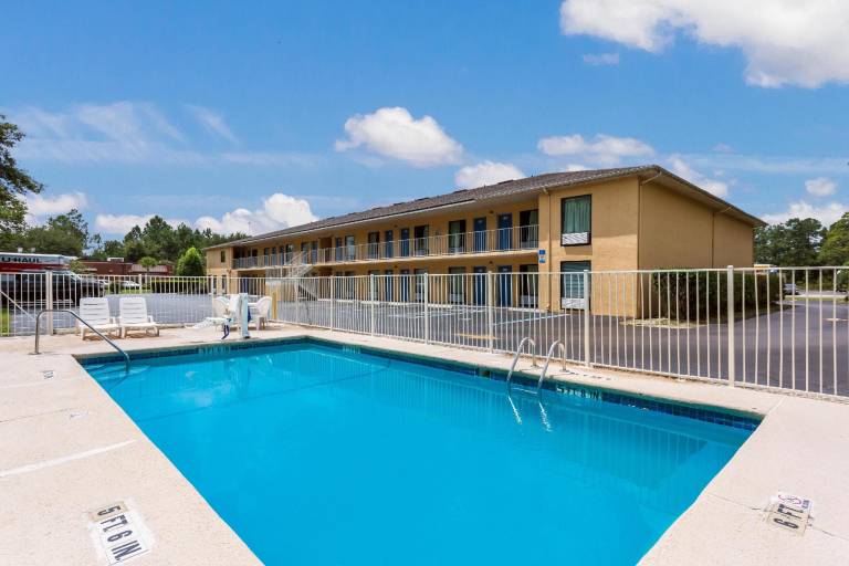 Motel 6 Macclenny, FL in MacClenny, FL