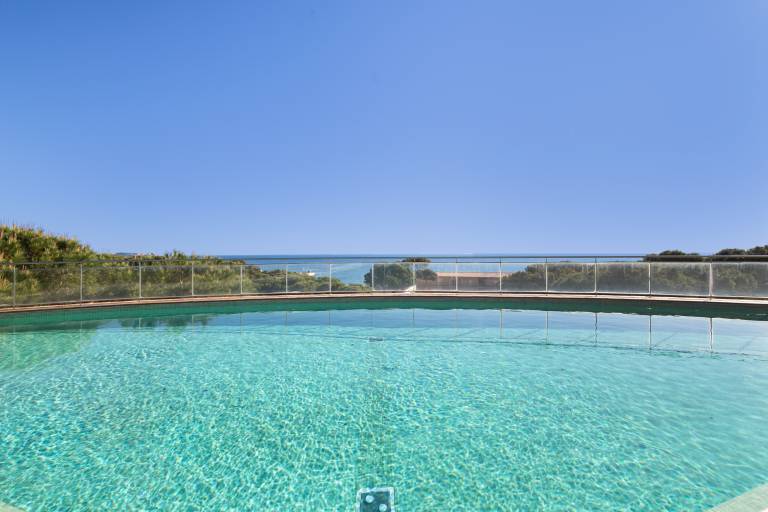 Apartment with Spectacular Sea Views — photo 2