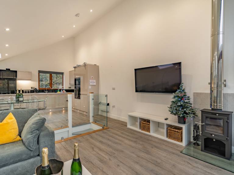 Child-friendly cottage with garden, jacuzzi & terrace | Water view | Dogs allowed — photo 4