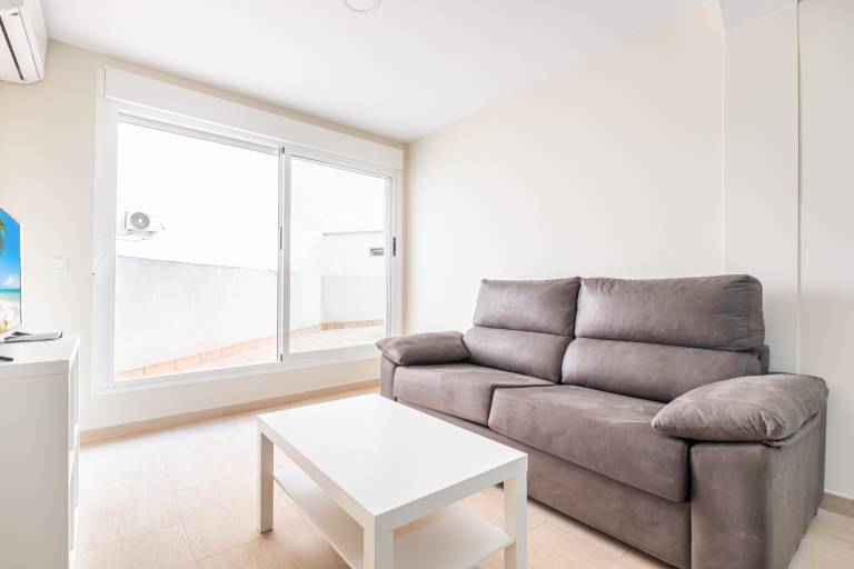 Aparthotel with patio — photo 2