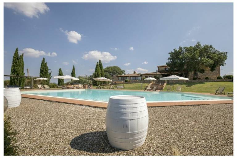 Villa  Montisi