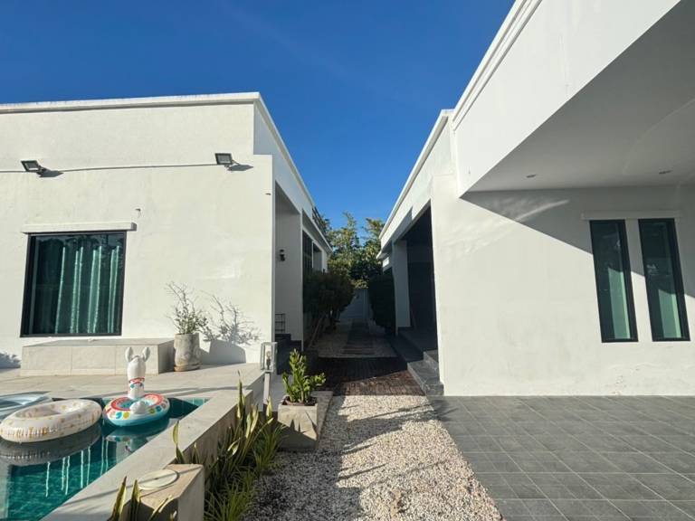 House with grill, pool & yard | Suitable for remote work — photo 4