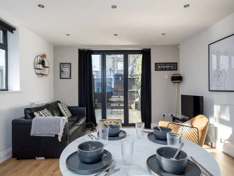 Apartment  East London