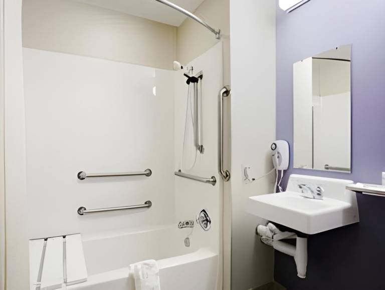 Microtel Inn by Wyndham Onalaska/La Crosse in Onalaska, WI