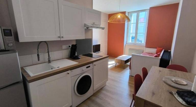Apartment with 1 room for 4 persons — photo 3
