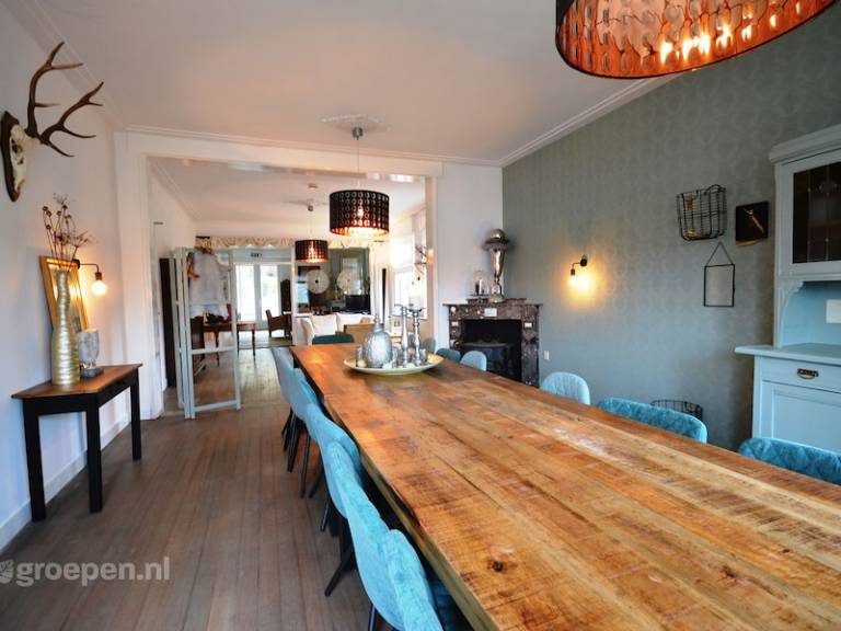 House with yard & terrace — photo 2