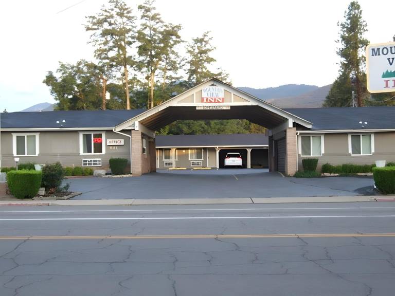 Mountain View Inn Yreka in Yreka, CA