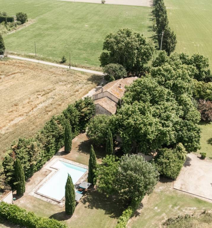 Farm with hot tub, private pool & patio — photo 4