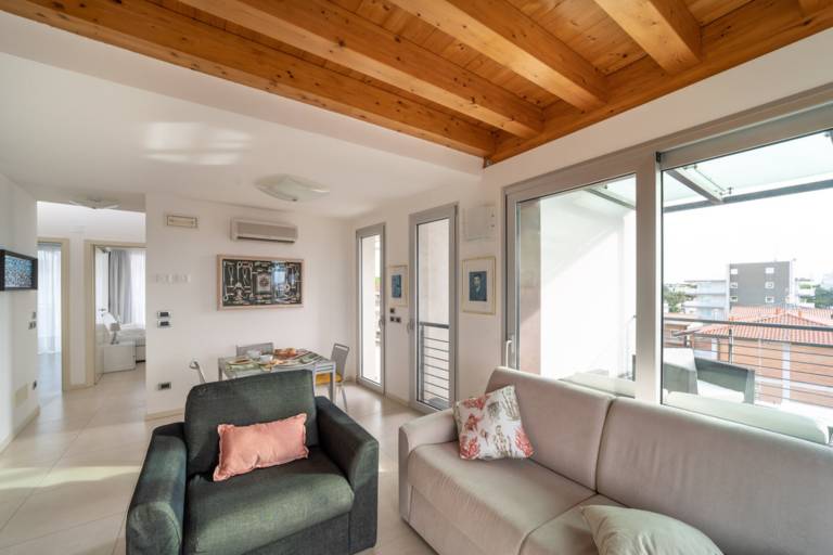 Beautiful modern attic in Lignano — photo 4