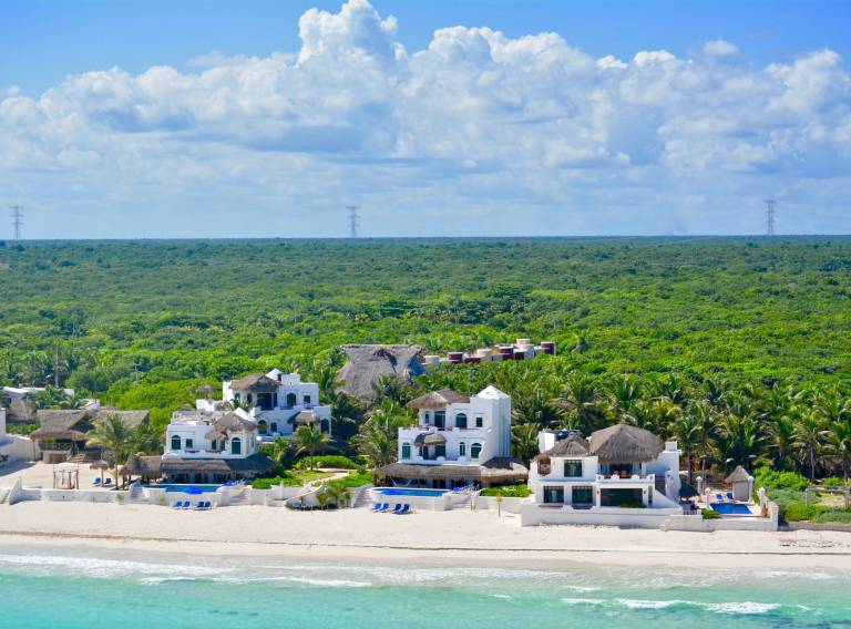 Children-friendly villa with garden, private pool & BBQ | Water view | Dogs allowed — photo 4