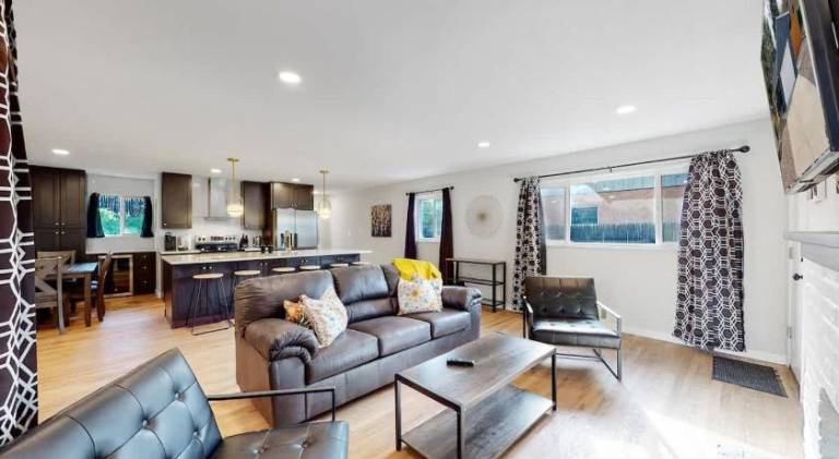 Wonderful house | Good for workation | Dogs allowed in Englewood, CO