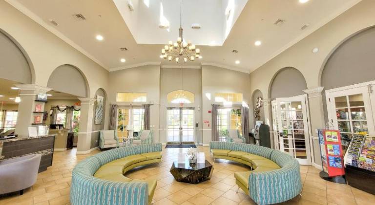 House with pool & jacuzzi — photo 3