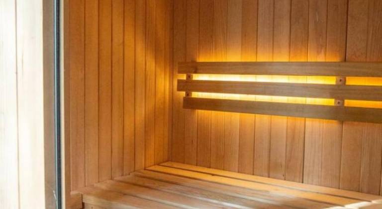 House with sauna, hot tub & pool | Good for workation | Dogs allowed in Boulder, CO