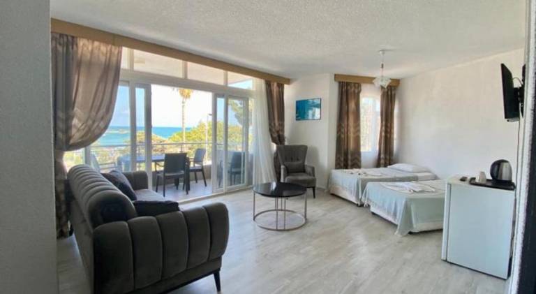 OZTUR OTEL YUMURTALIK — photo 2