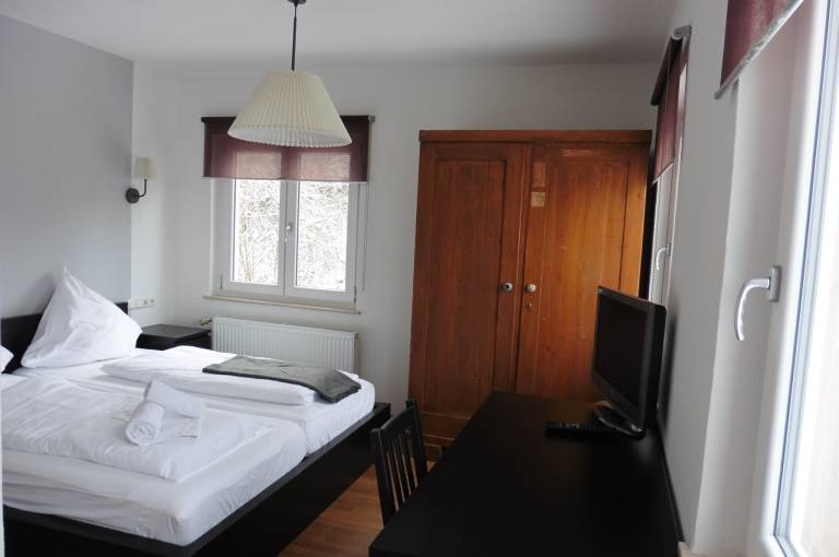 Doppelzimmer 15qm mit Dusche und WC