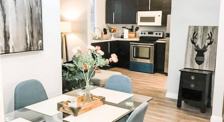 Gaslamp 2BR Suite Free Parking Convention Walk