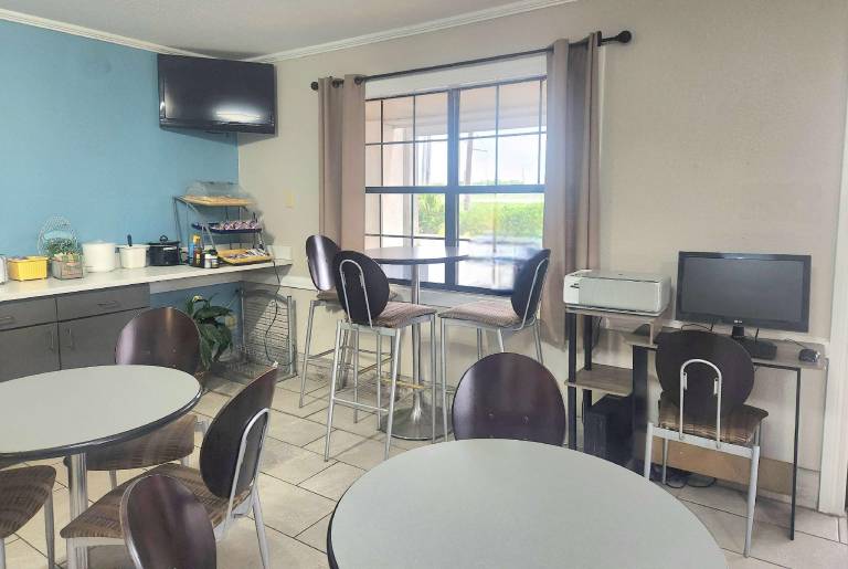 Days Inn by Wyndham Monroe LA — photo 2