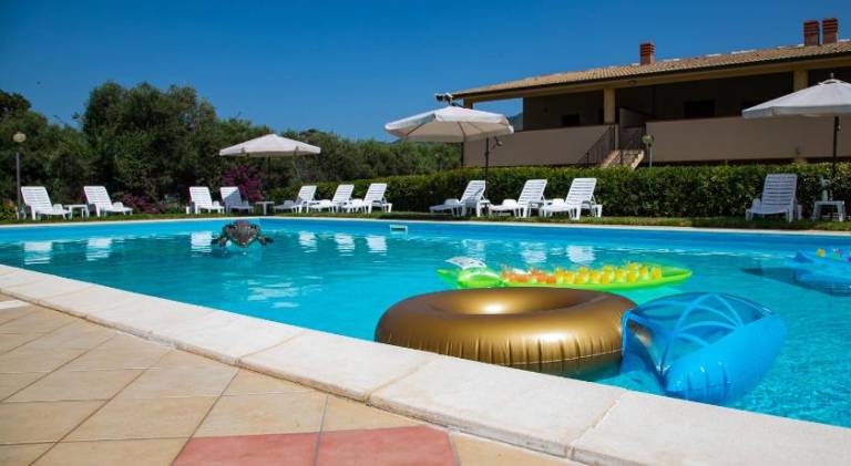 Apartment with yard, terrace & pool in San Leo