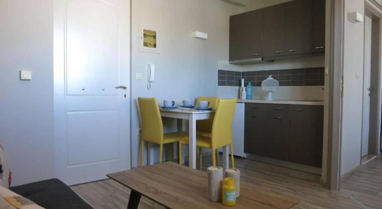 Serviced apartment with garden & terrace | Pet-friendly — photo 5