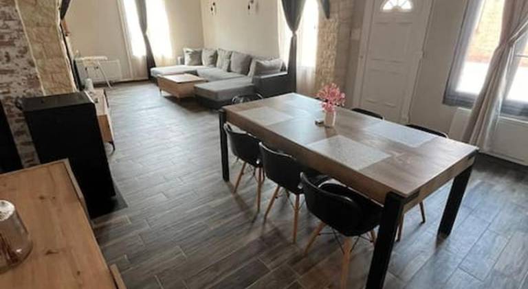 House with 2 rooms for 5 persons — photo 3