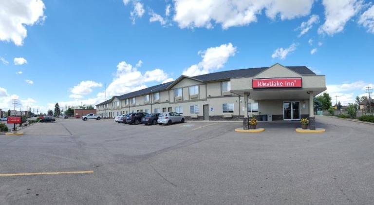 Westlake Inn in Strathmore, AB