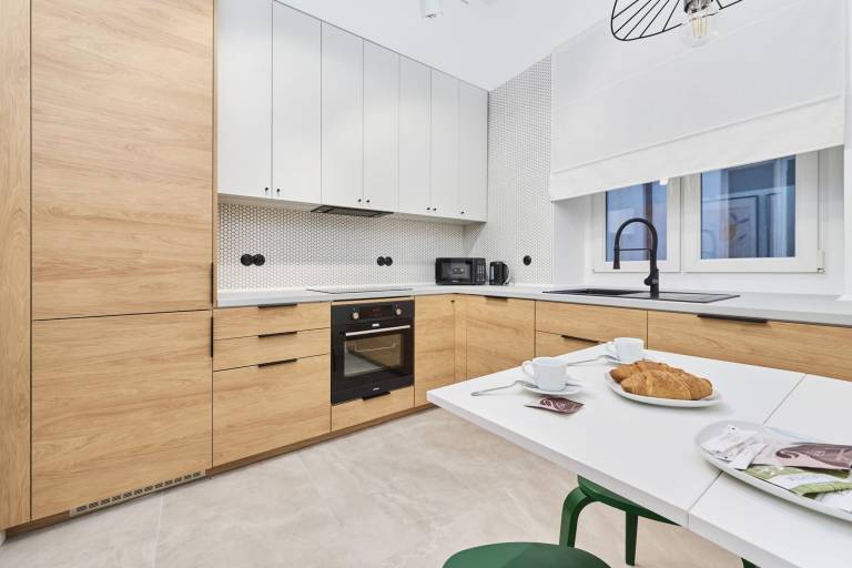 Family-oriented pleasant rental apartment with fast internet | Close to Market Square | Pet-friendly — photo 5