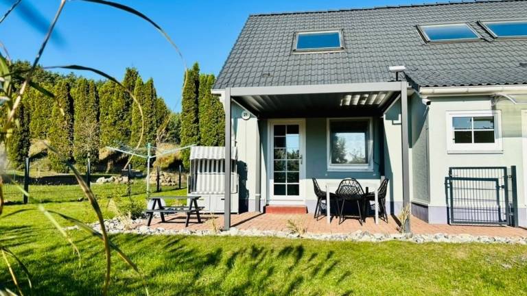 Ferienhaus  Neuendorf