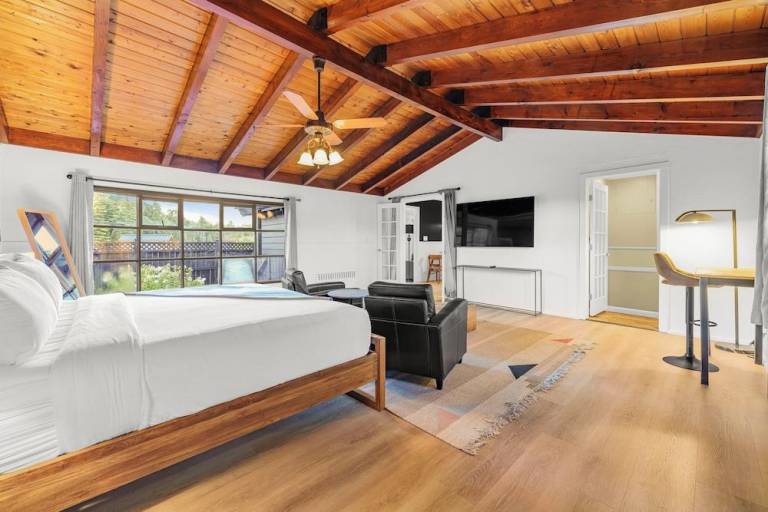 Placid Bay Hotel — photo 2