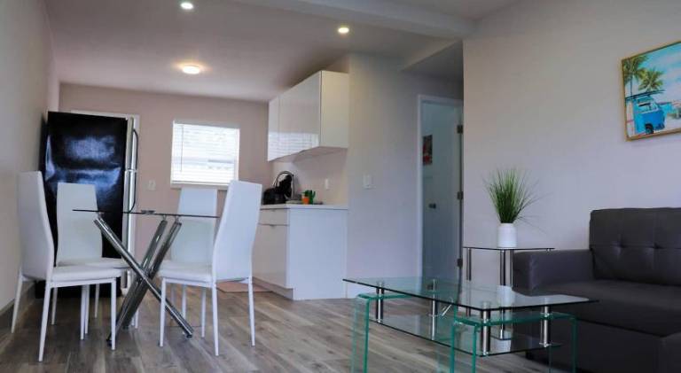 Flamingo Beach House — photo 2