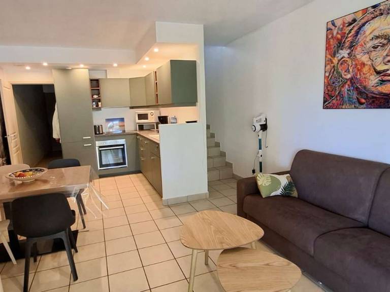 Holiday apartment with pool — photo 3