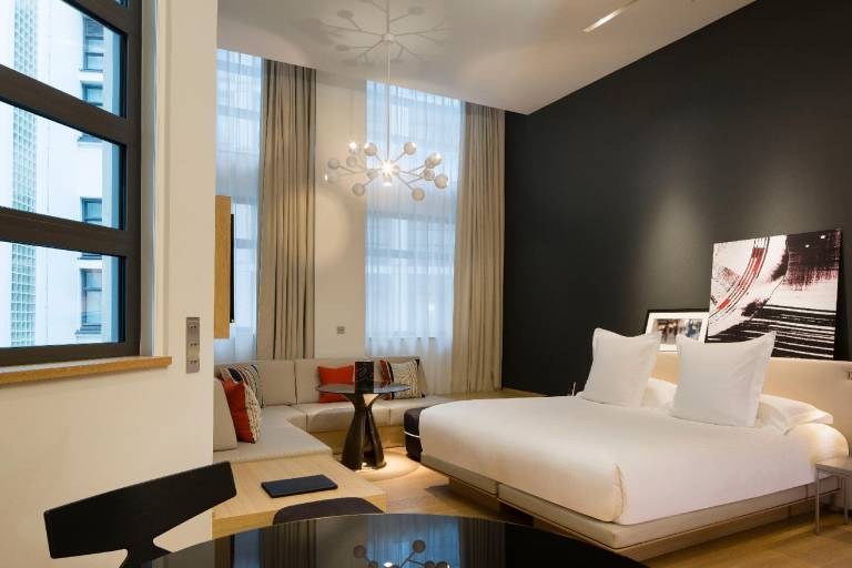 Le Cinq Codet Hotel in Issy-les-Moulineaux