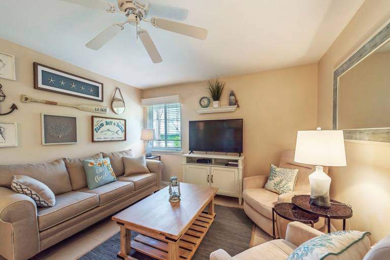 Condo Naples