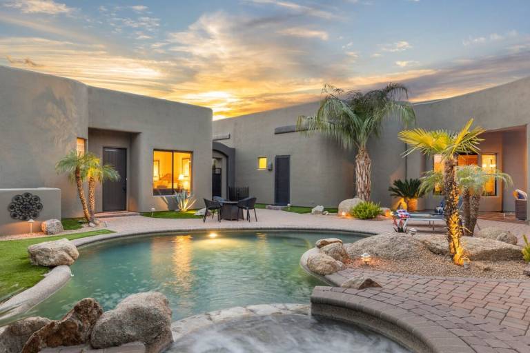 The Debonair Derby by PaseoHomesAZ with Heated Pool Spa
