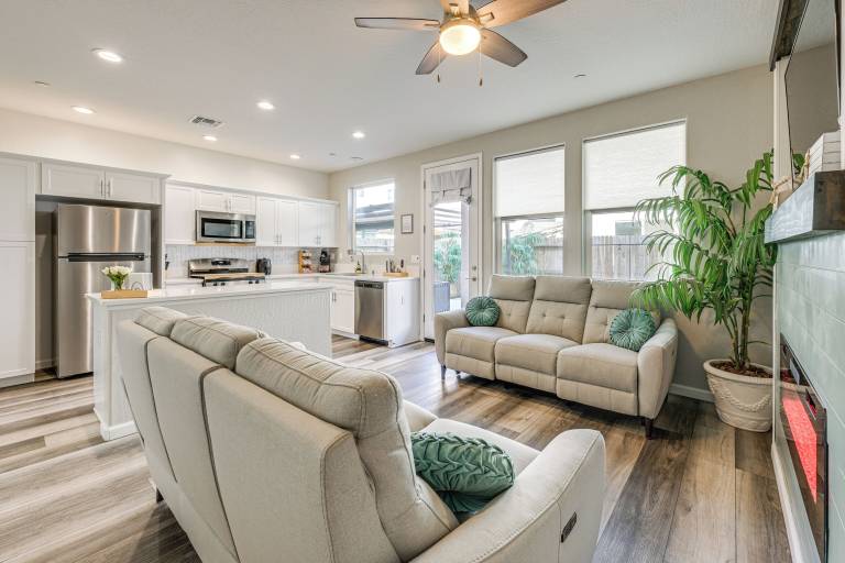 House  Visalia